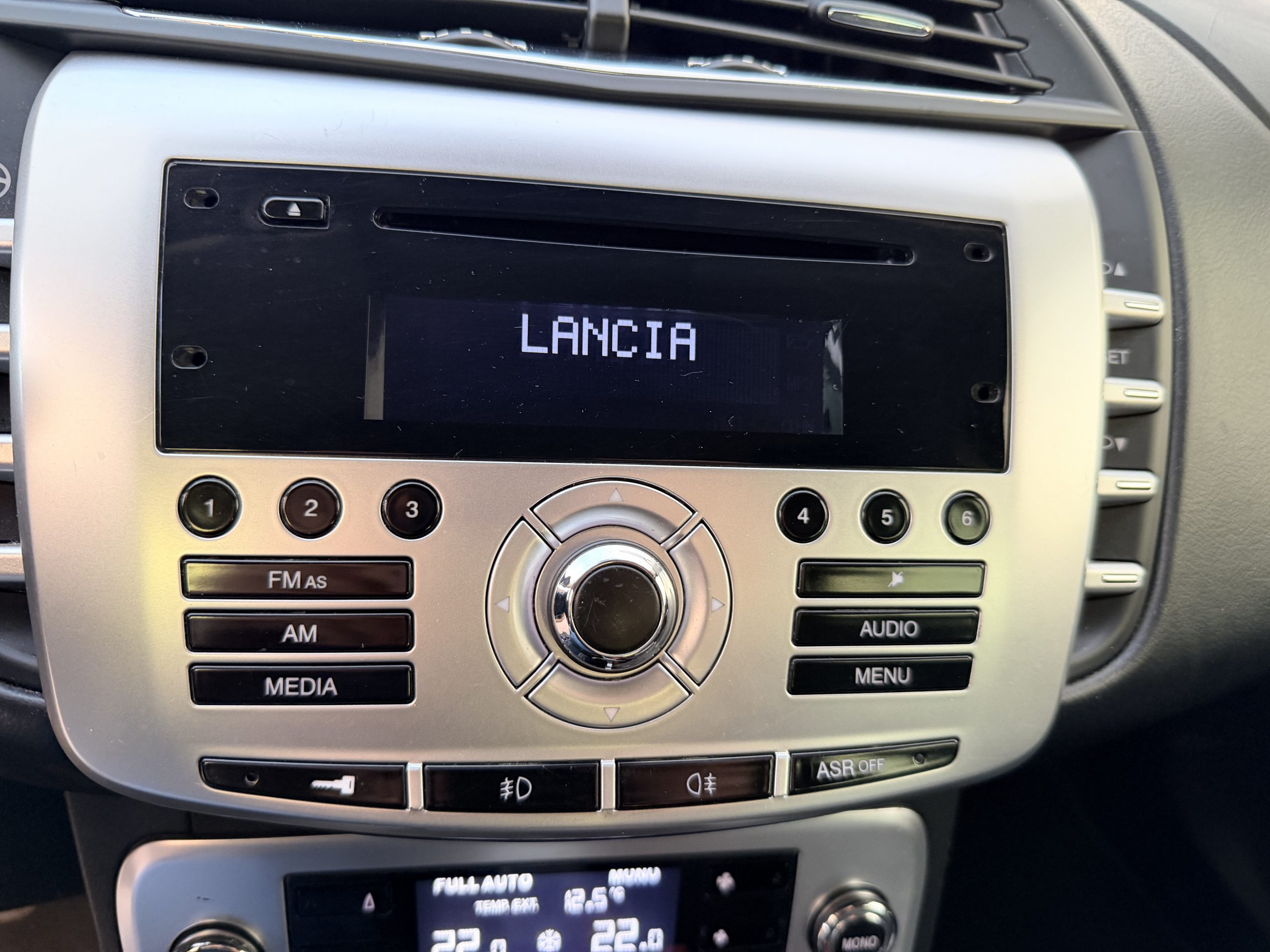 2013 Lancia Delta gold 120CV 1.6 diesel