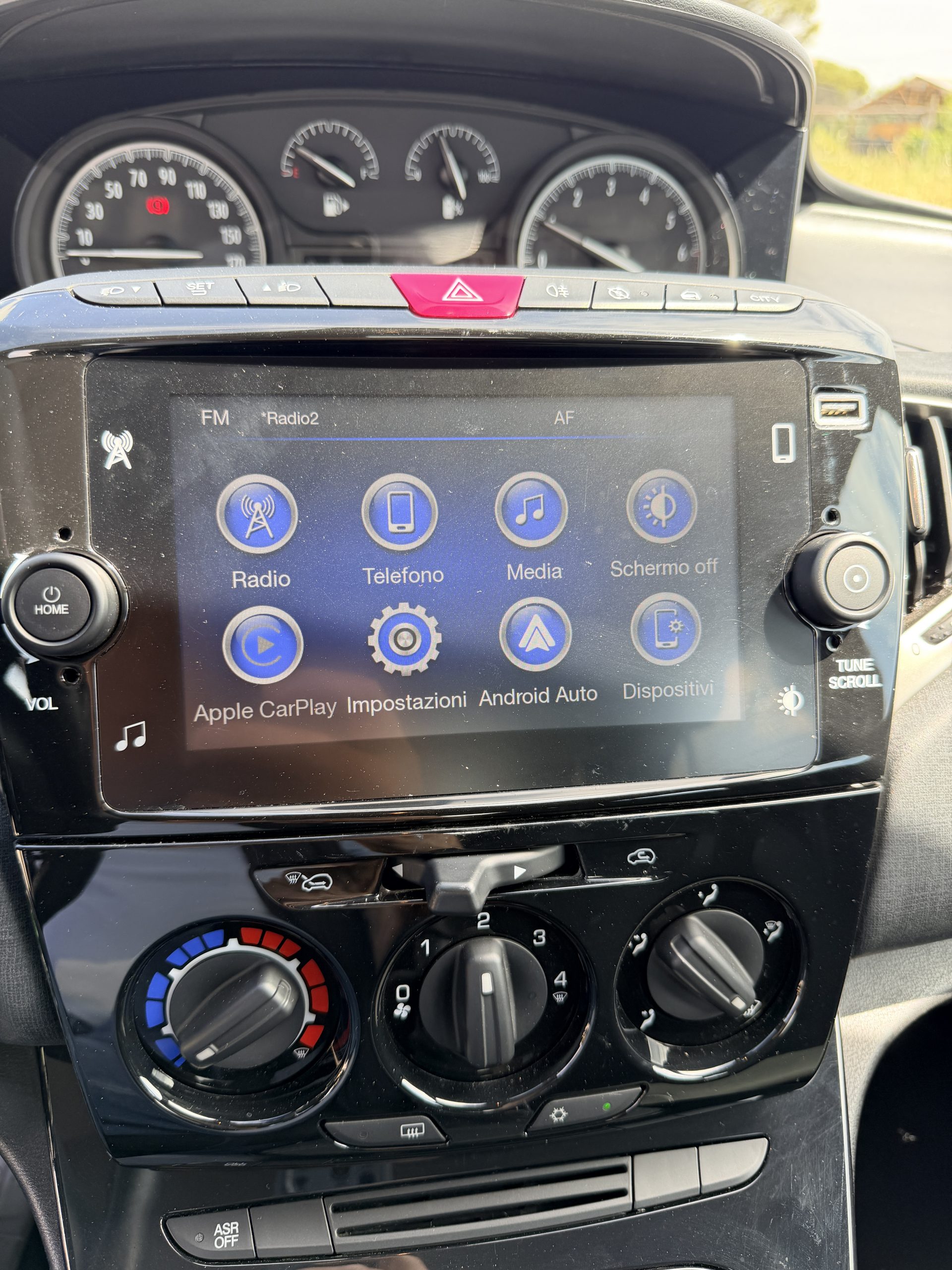 2023 Lancia Ypsilon Ibrida