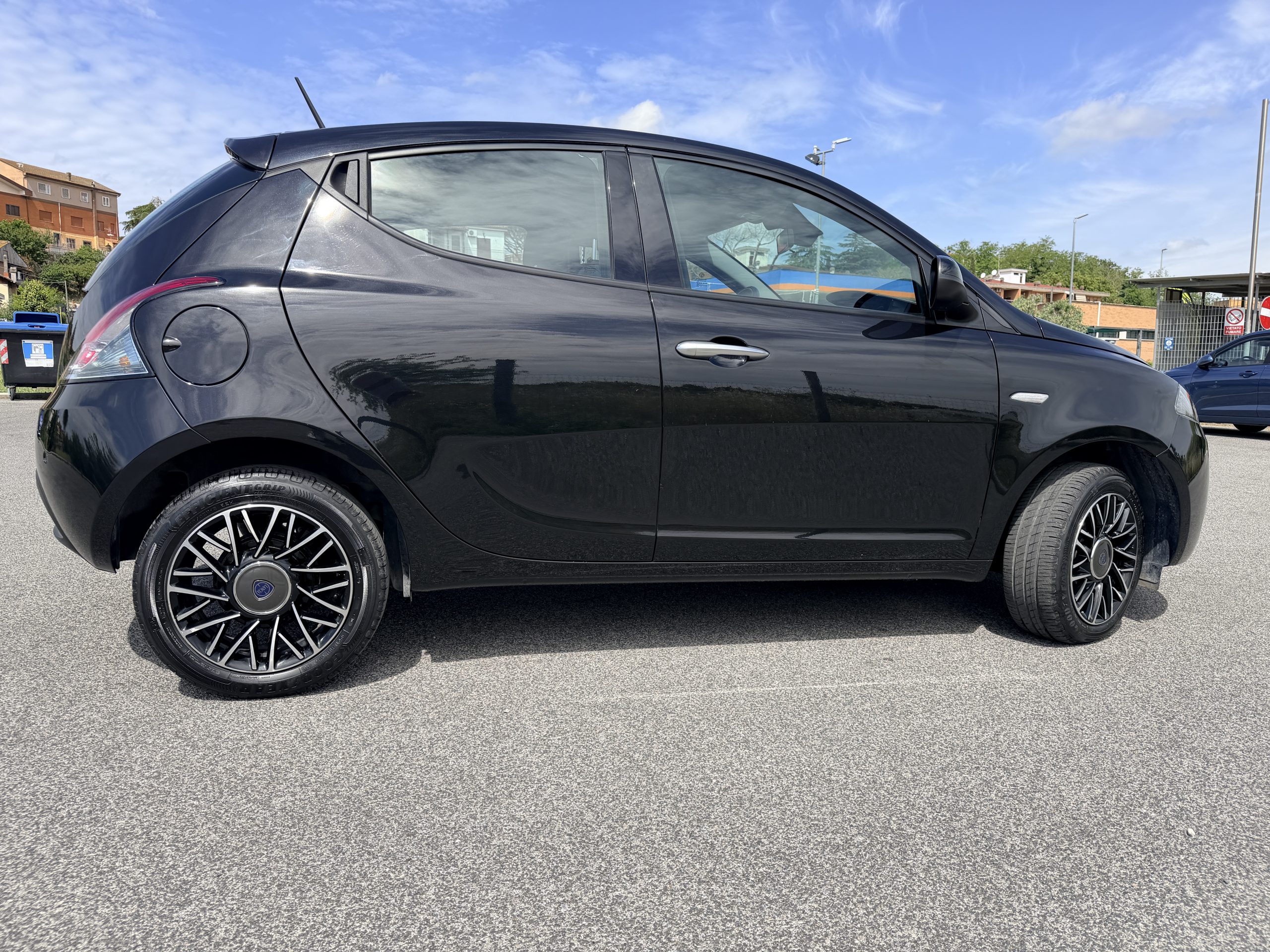 2023 Lancia Ypsilon Ibrida