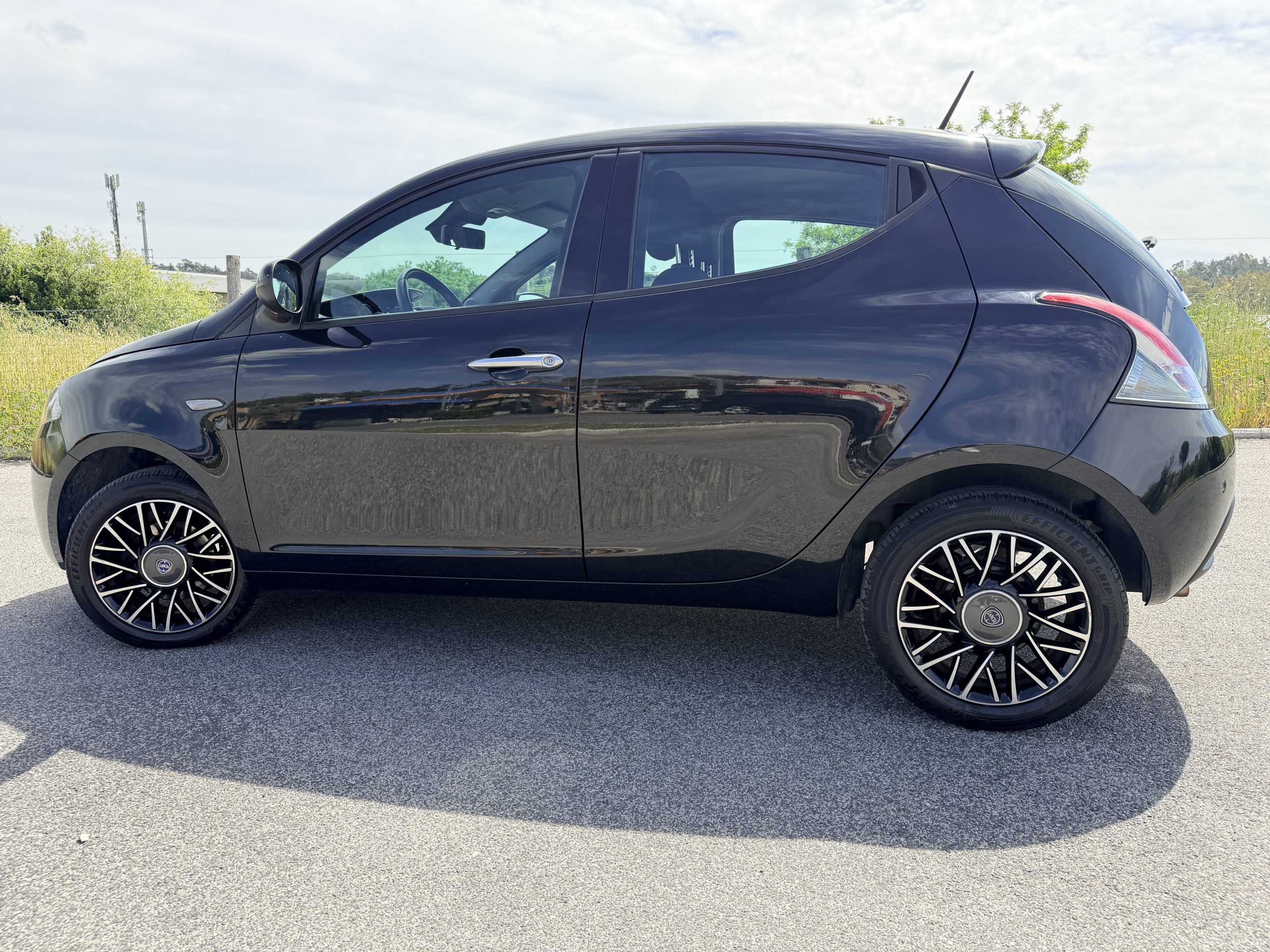 2023 Lancia Ypsilon Ibrida