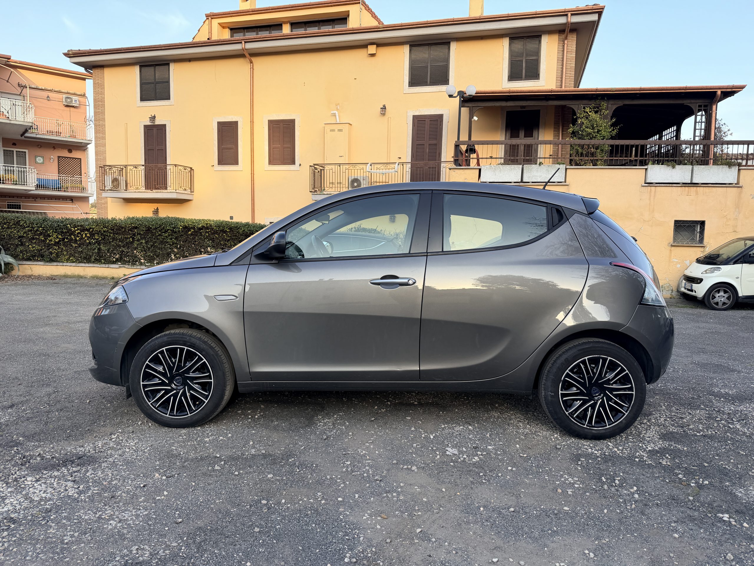 2023 Lancia Ypsilon Ibrida