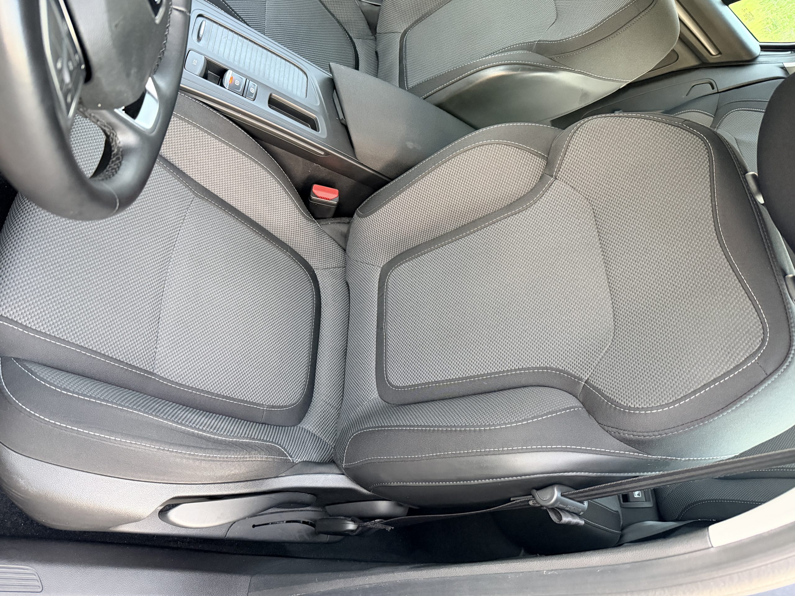 2023 Renault Megane Station Automatica 1.5 DCI Blue Equilibre