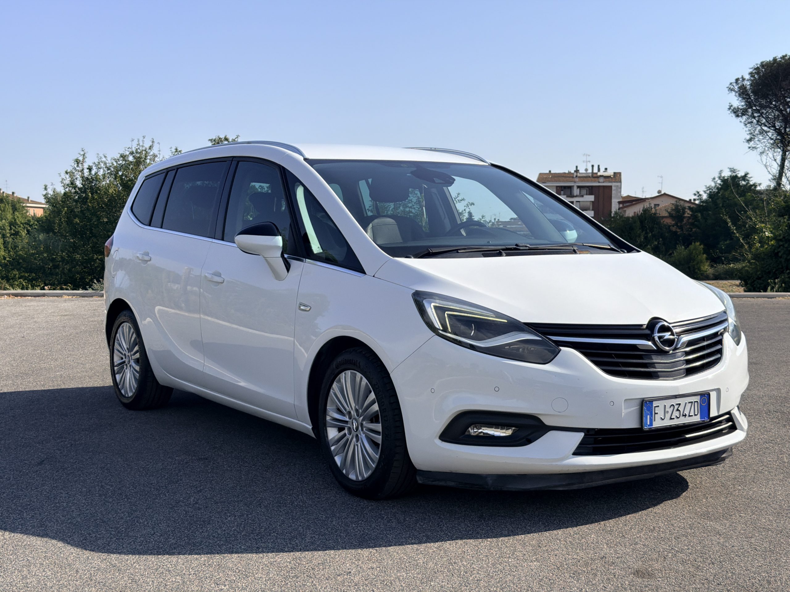 2017 Opel Meriva 7 posti Automatica