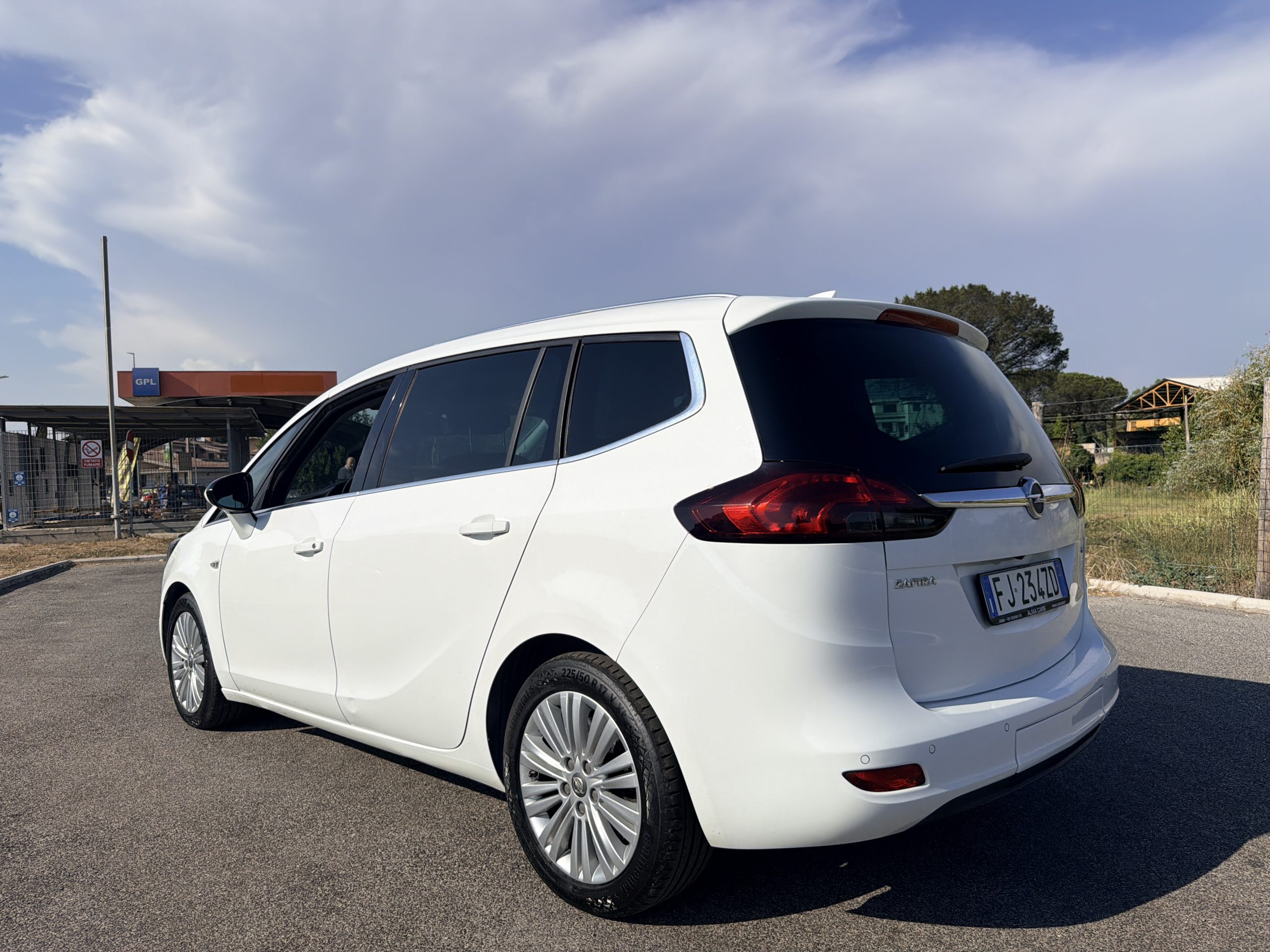 2017 Opel Meriva 7 posti Automatica
