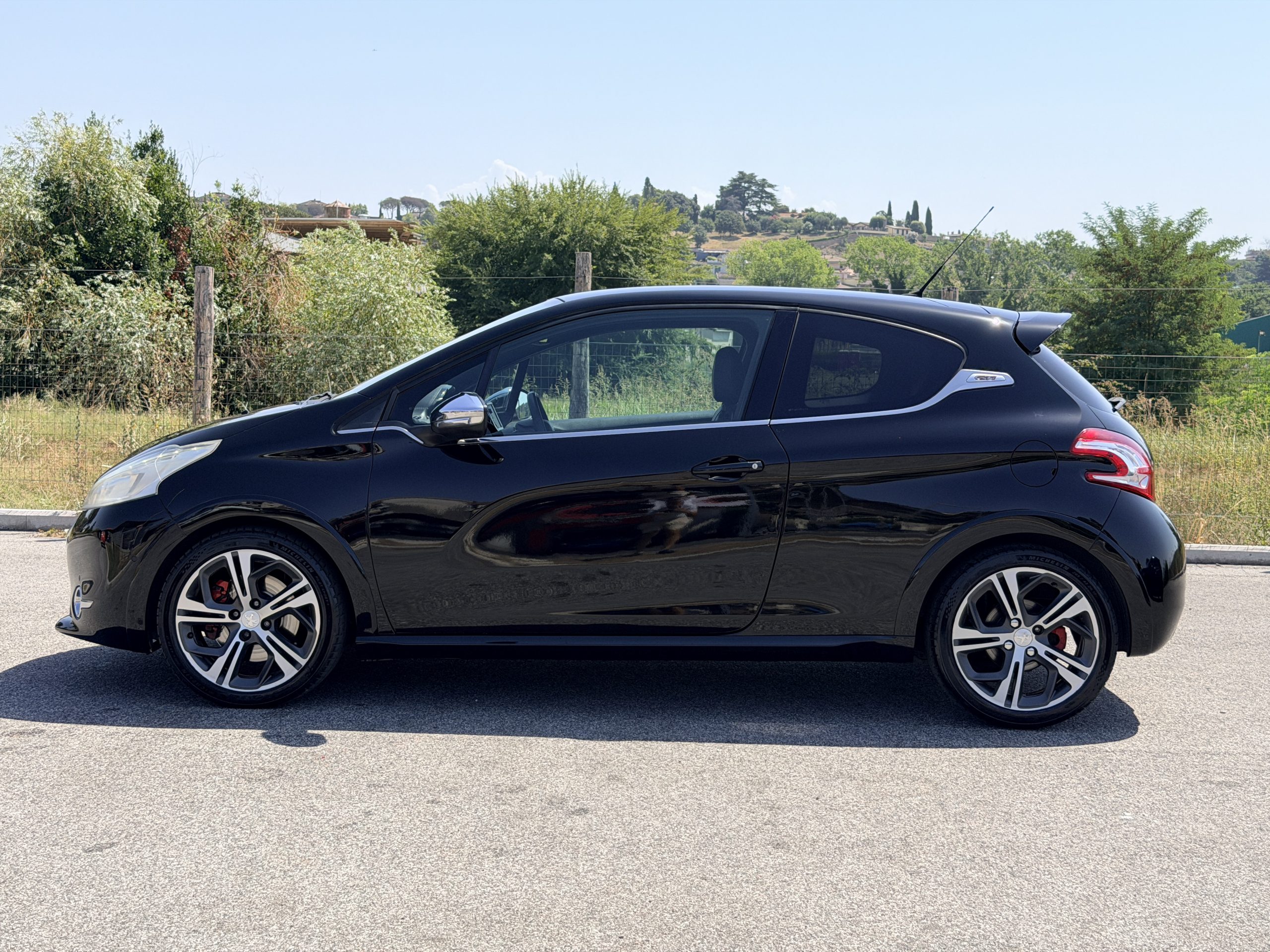 2015 PEUGEOT 208 GTI 200 CAVALLI