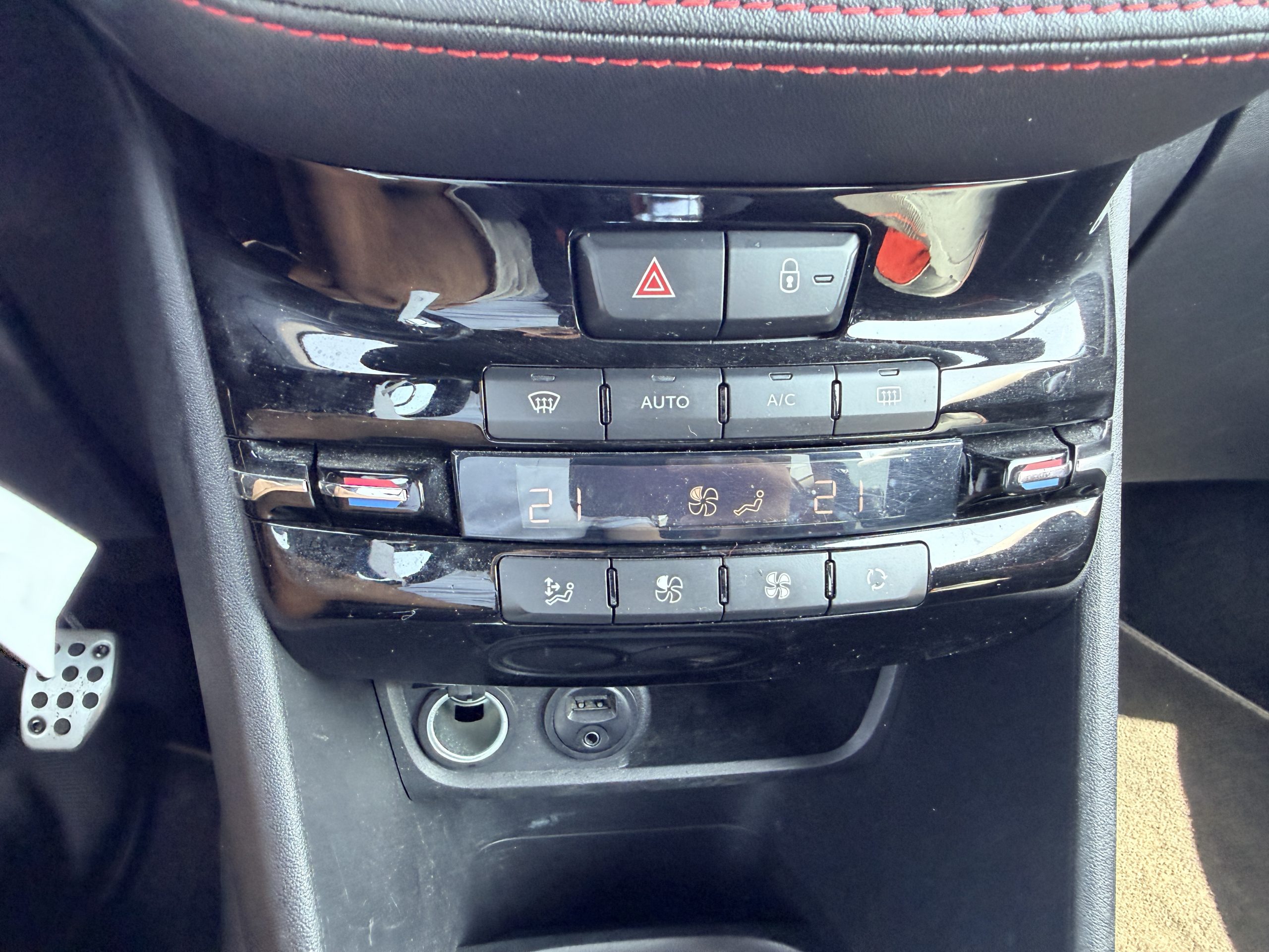 2015 PEUGEOT 208 GTI 200 CAVALLI