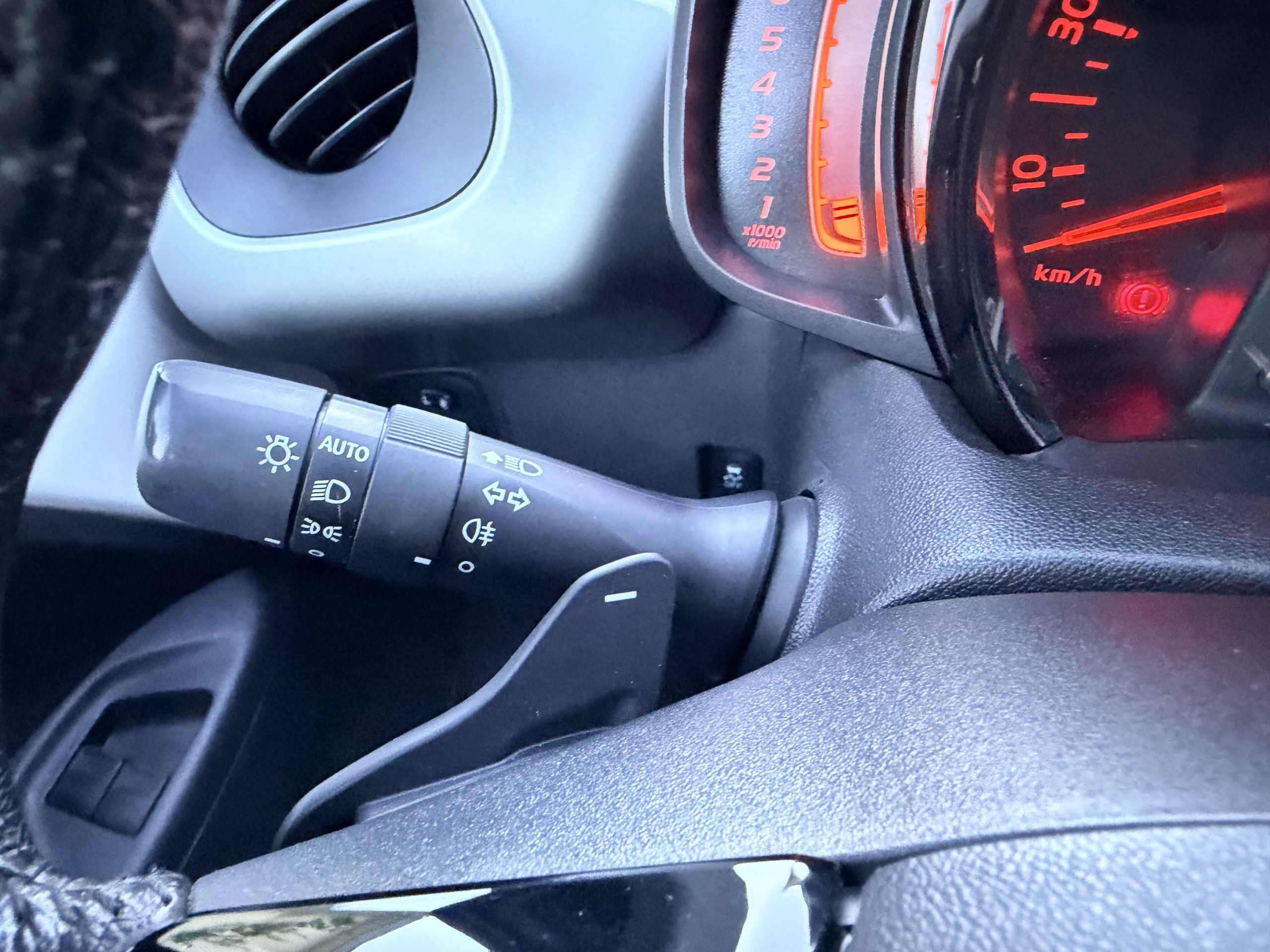 Toyota Aygo Automatica 1.2 Benzina Neopatentati
