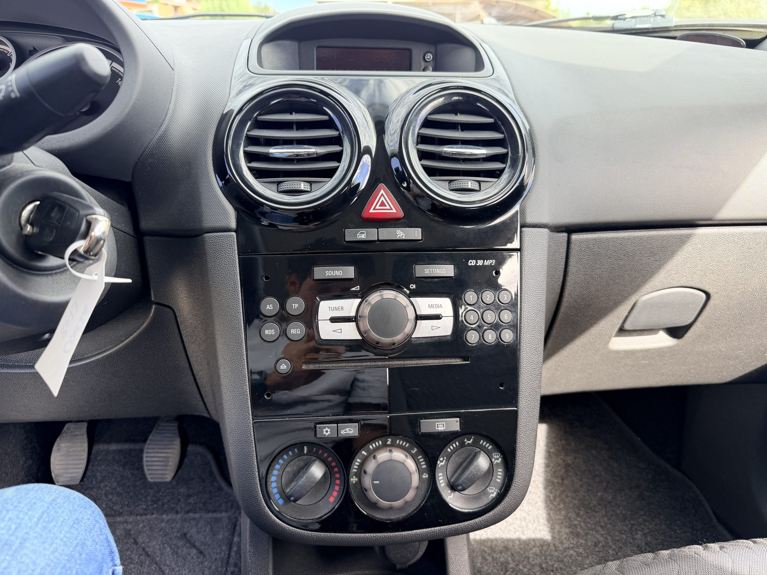 2013 Opel corsa 1.2 Benzina SOLO 9 mila KM