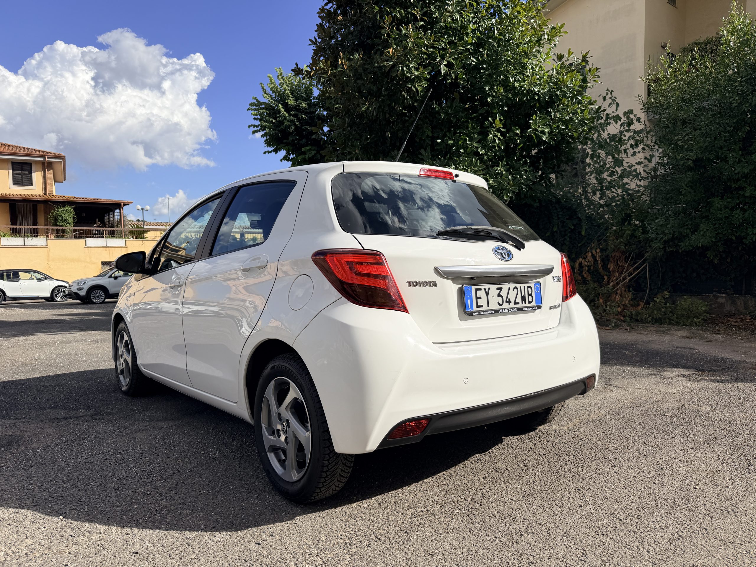 2015 Toyota Yaris Ibrida Automatica BATTERIA NUOVA
