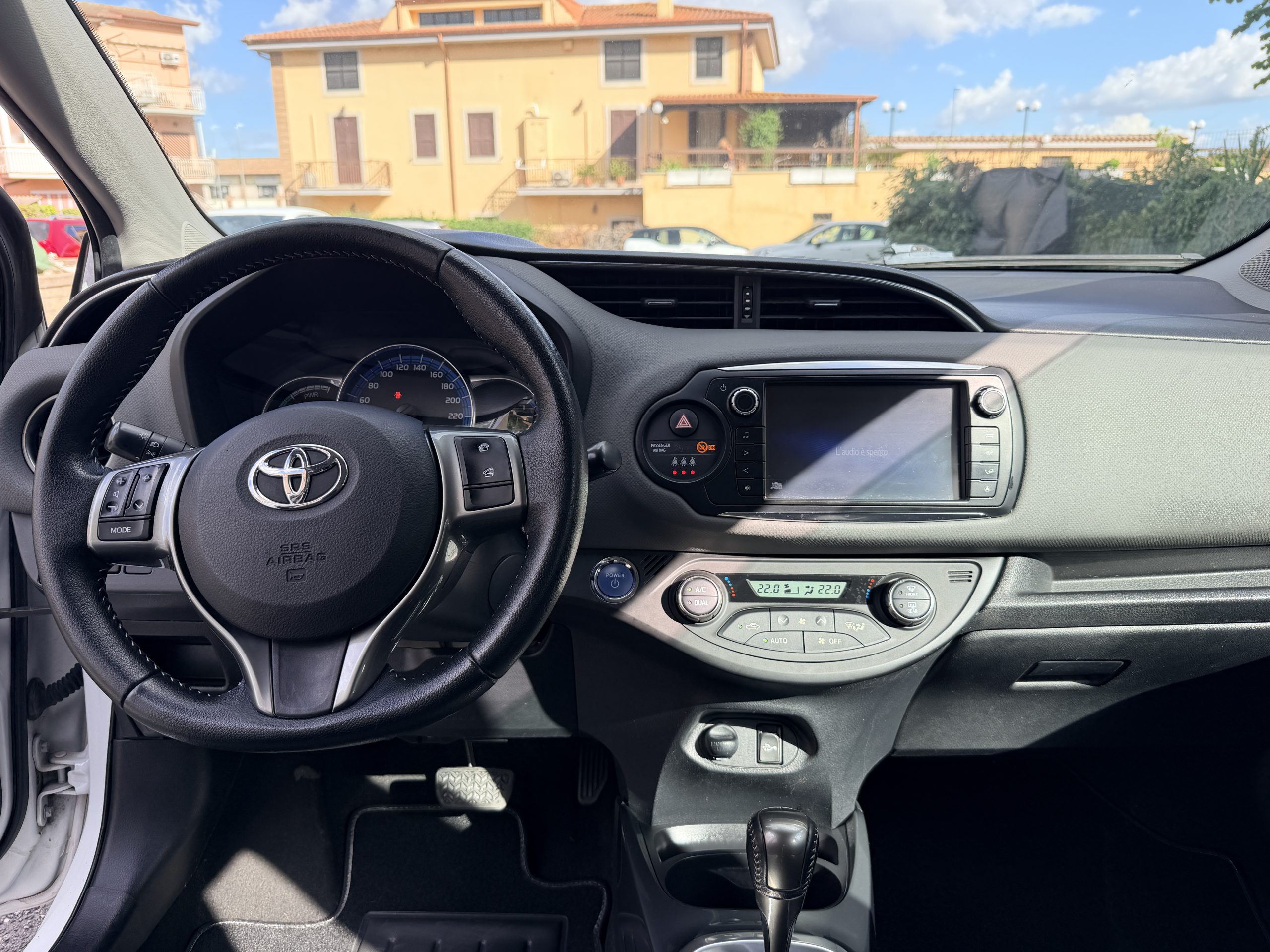 2015 Toyota Yaris Ibrida Automatica BATTERIA NUOVA